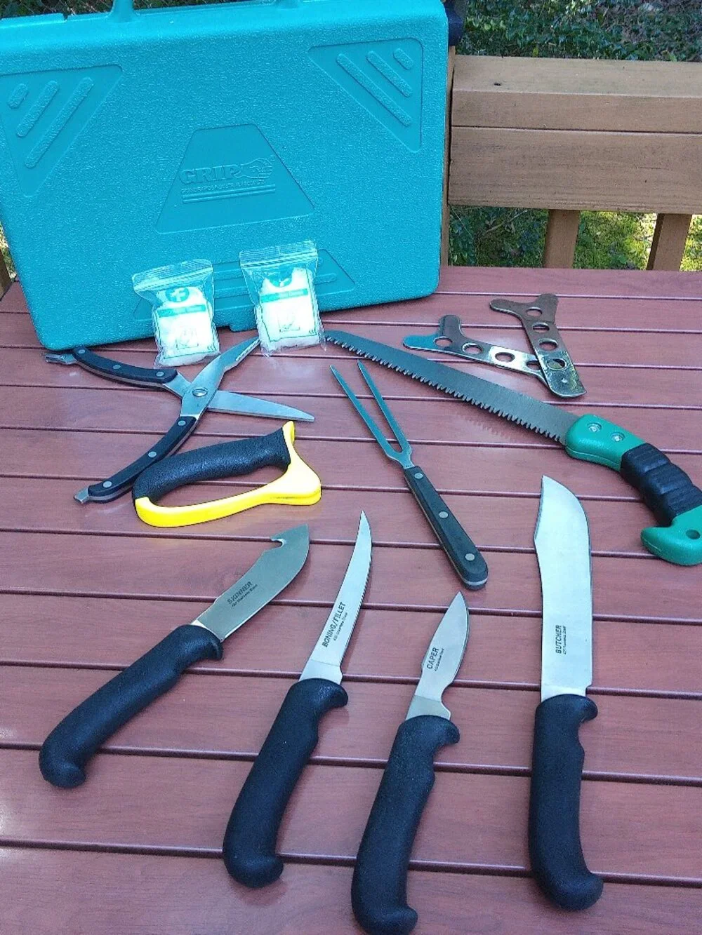 GRIP Outdoor Field Dressing Kit Hunting Knife Set w/ Saw & Game Shears Hard Case